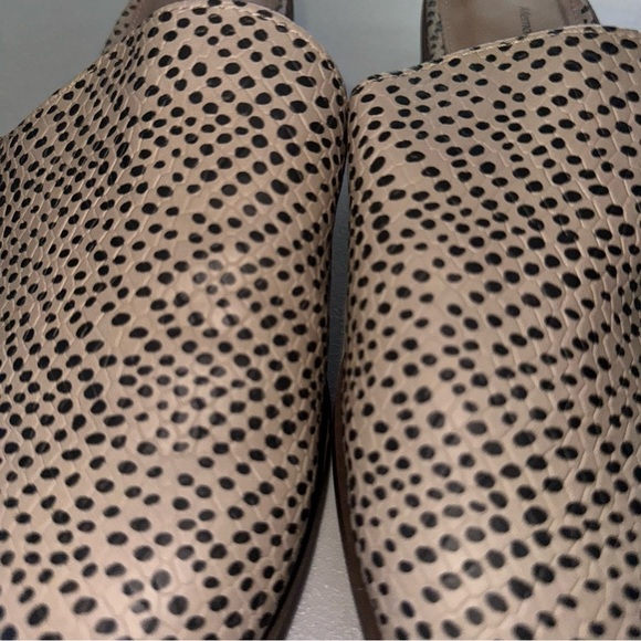 Time and Tru Women's Memory Foam Polka Dot Mules low block Est 1.5 Inches - Picture 2 of 8